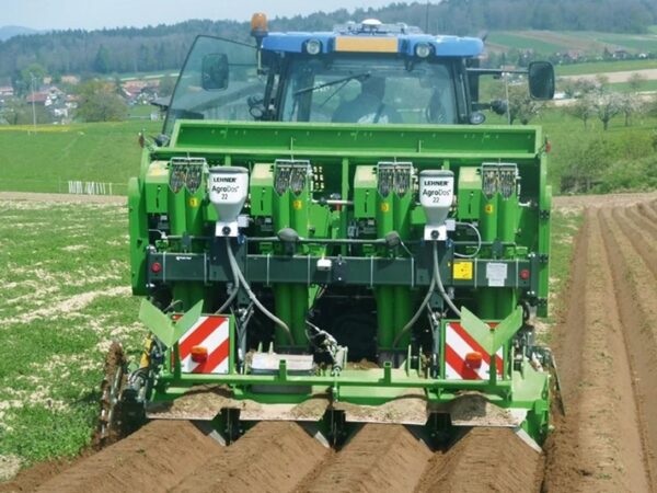 Version mécanique de l'épandeur de produits phytosanitaires AgroDos