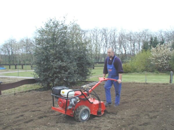 Rotovator Kersten HF600 au travail