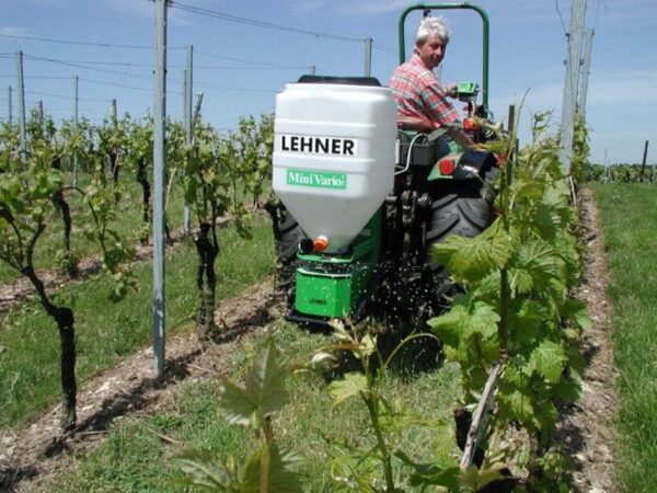 Epandeur d'engrais électrique MiniVario de Lehner