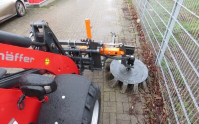 Désherbage mécanique : pourquoi les communes l’adoptent massivement