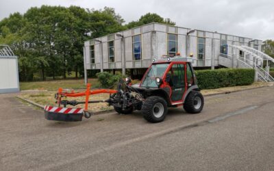 Désherbage thermique zones sensibles : le guide complet 2025